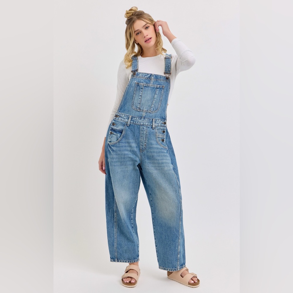 #451 The Devin Barrel Overalls Med Wash
